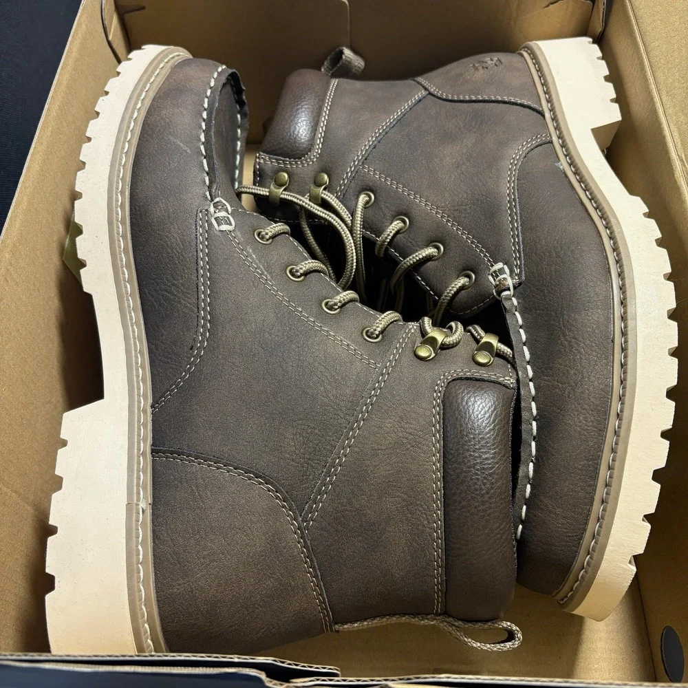 IZOD Miles Moc Toe Boots Mens 10 Brown NEW - Picture 5 of 6